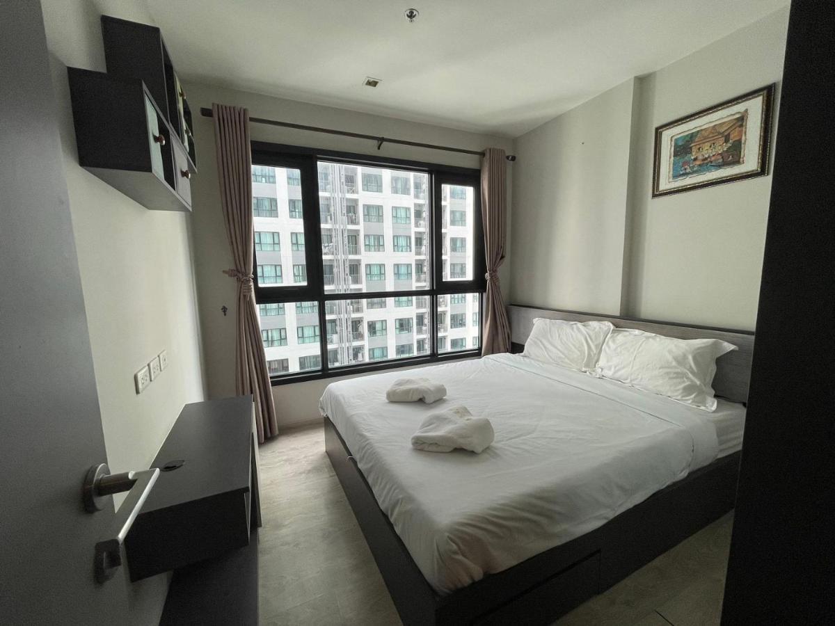 Aparthotel The Base Pattaya Esterno foto